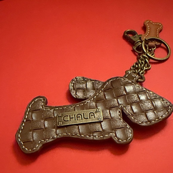 Chala Brown and Black Dachshund Keychain - Picture 4 of 5